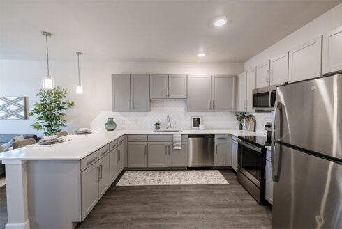 Large kitchen with breakfast bar