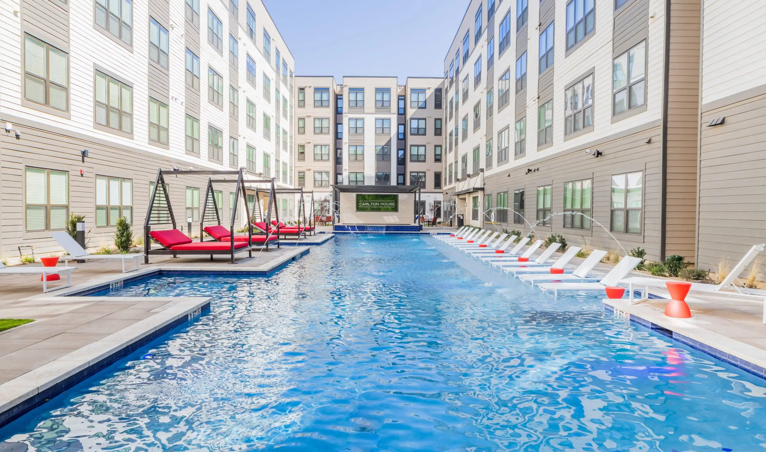 Pool & Cabanas